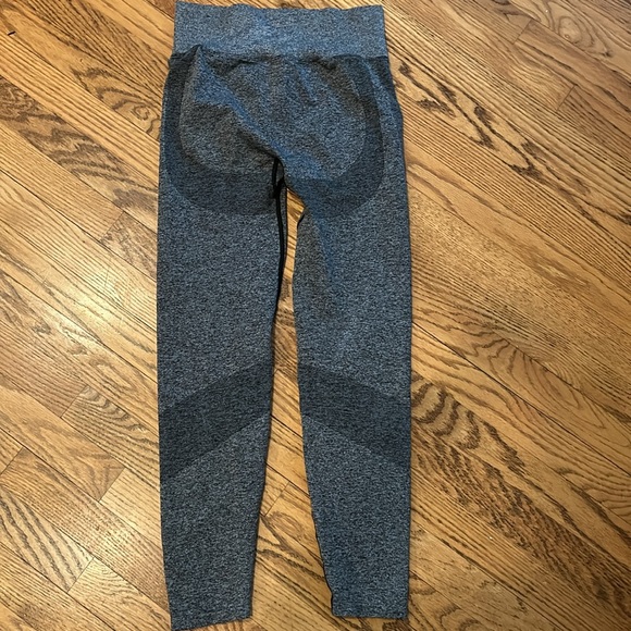 Pink Victoria Secret Active Leggings - Picture 4 of 4